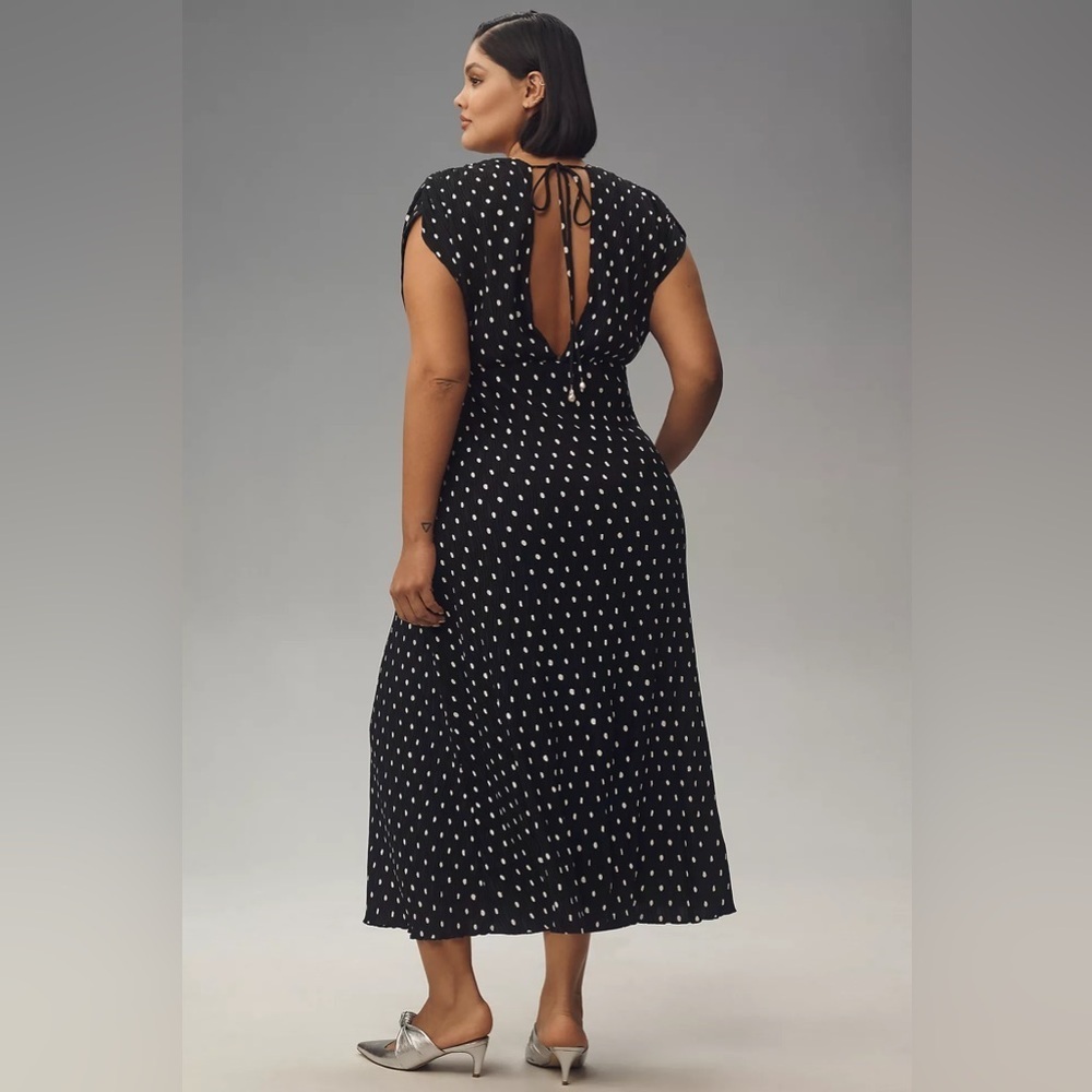 En Saison Darlene Midi Dress Polka Dot Black White Tie Back Deep V | Plus 3X - Picture 3 of 14